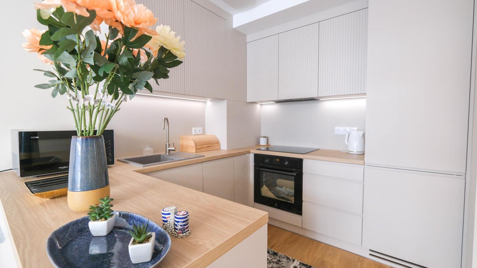 Luxury Apartment Free Parking Wawel Castle 2 Minutes Cracovia Esterno foto